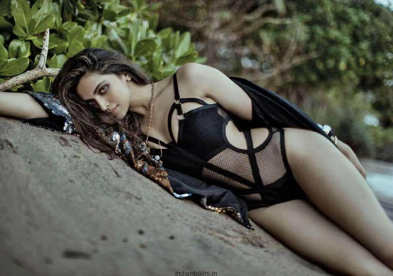 deepika padukone in black bikini - bollywood actress bikini