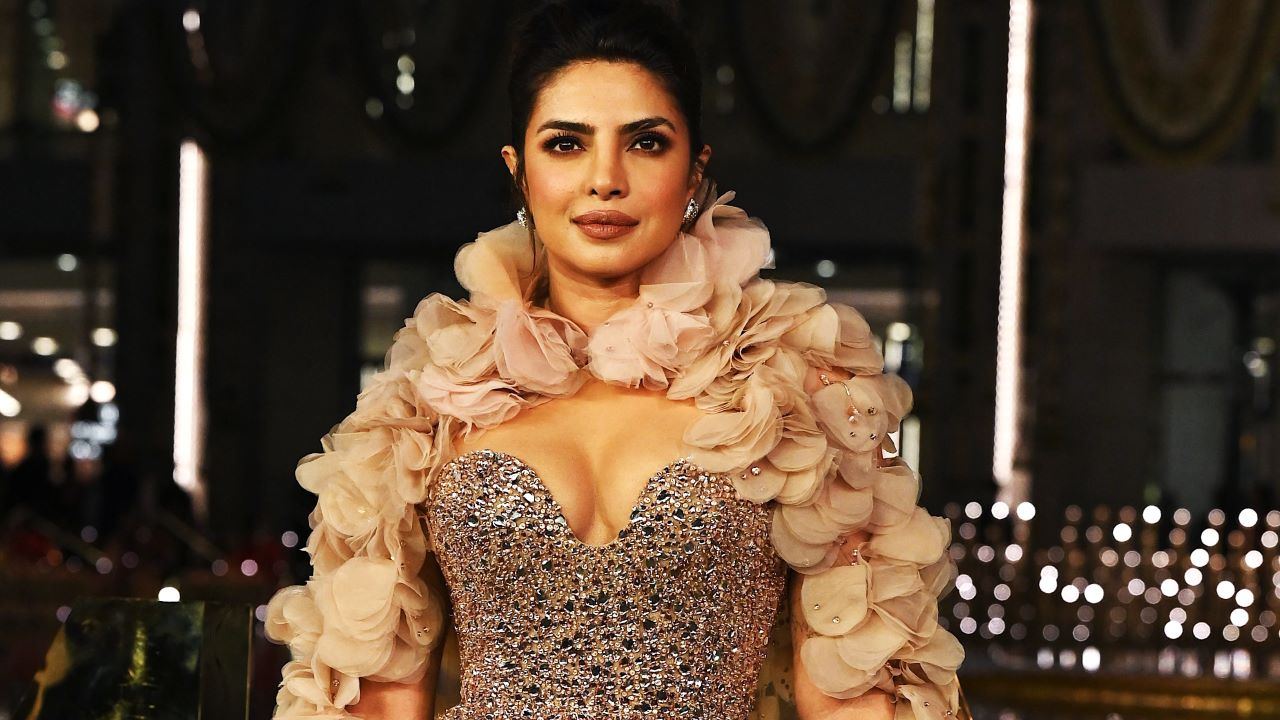 You are currently viewing Priyanka Chopra’s Net Worth Soars to New Heights: Unveiling the Empress of Versatility