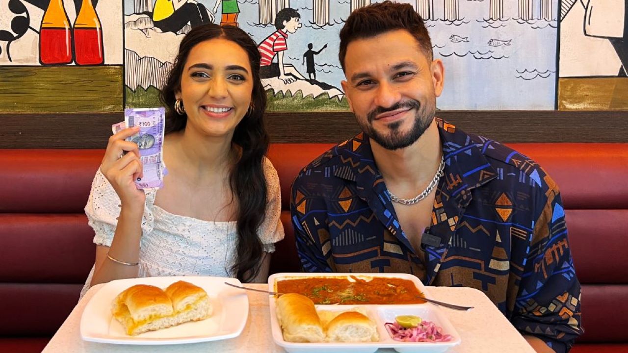 Kunal Khemu enjoying pav Bhaji