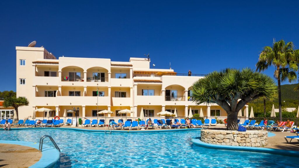 Invisa Hotel Club Cala Blanca